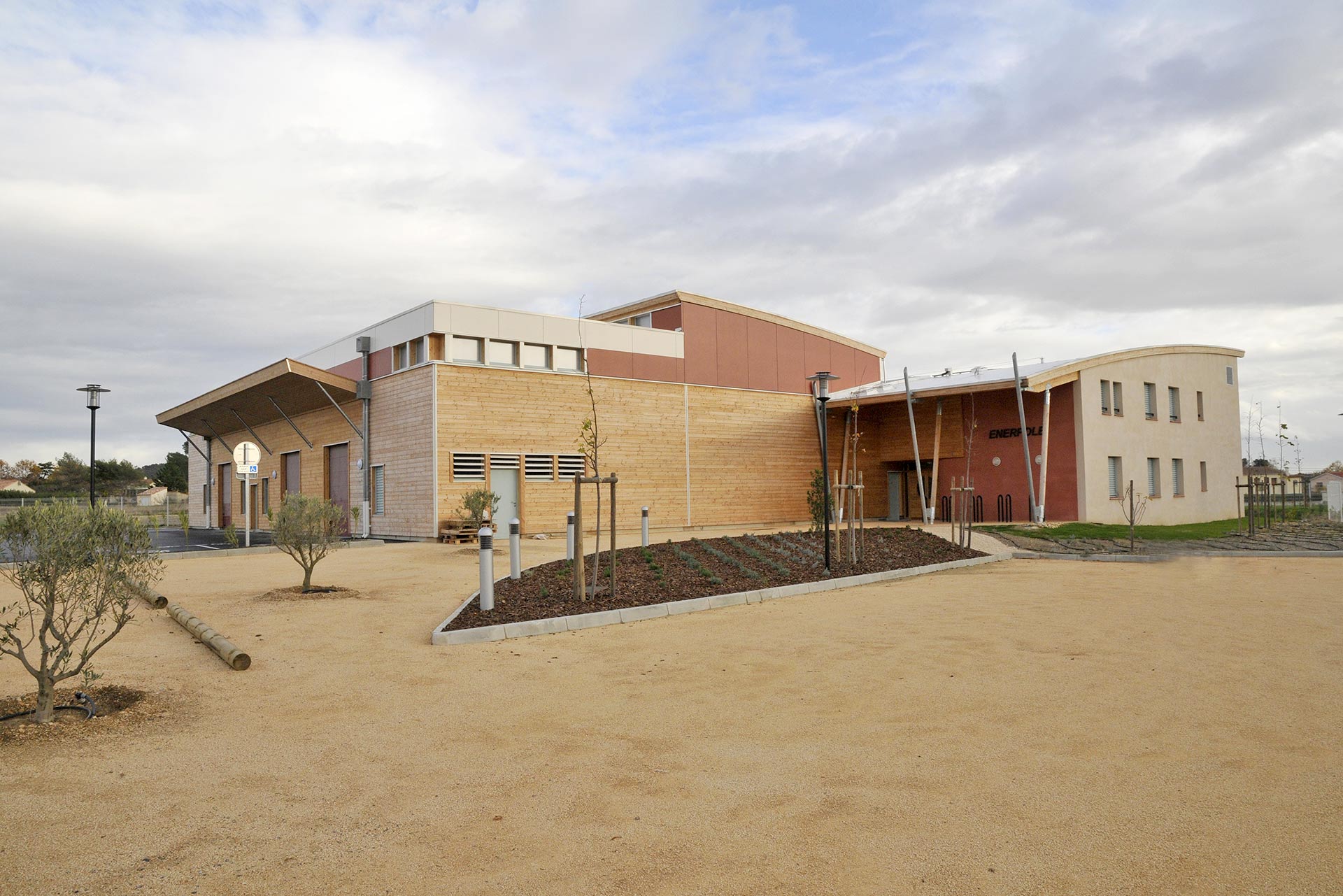 Location Bureaux - Ateliers - Salle de réunion Alès SAEM