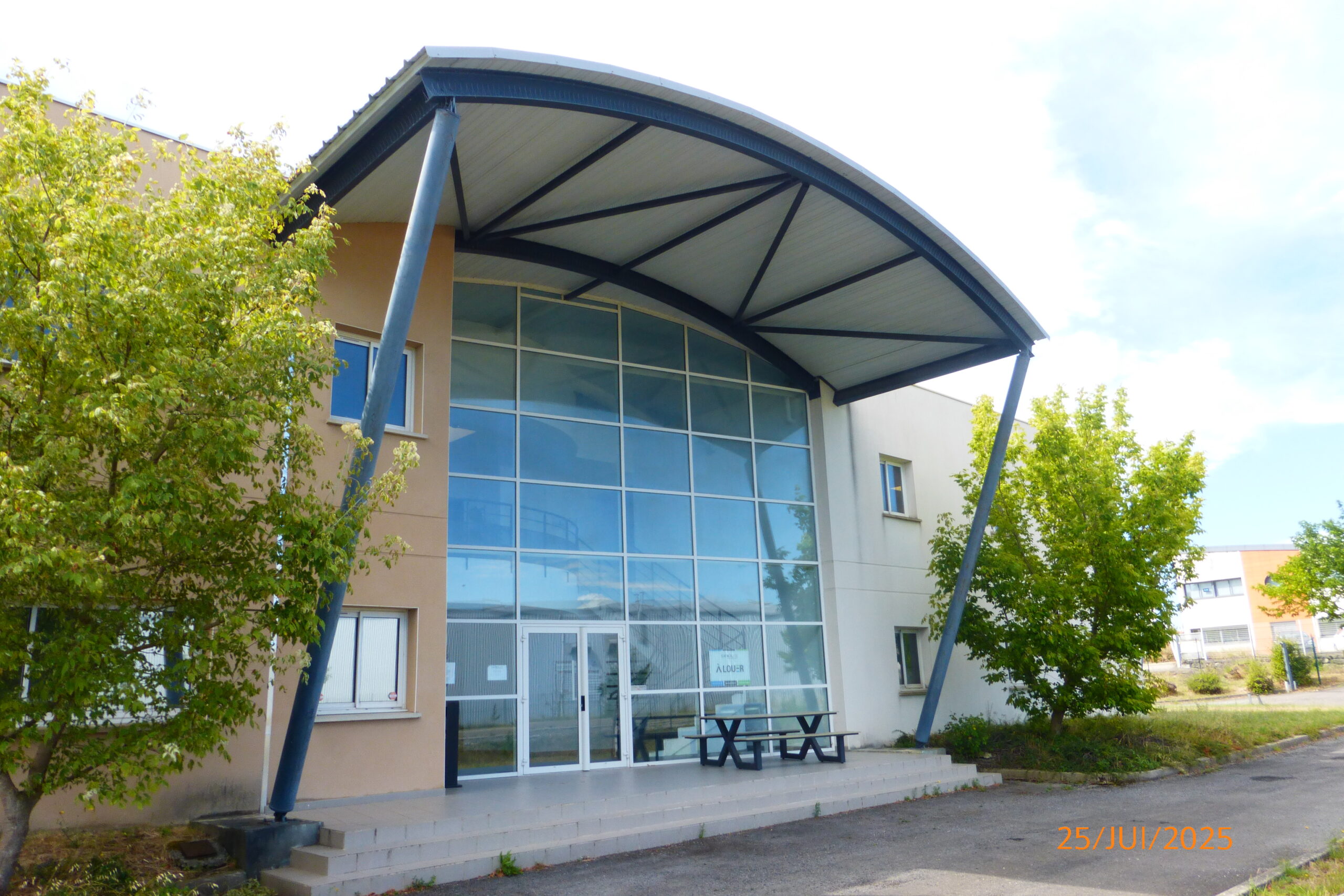 Location Bureaux - Ateliers - Salle de réunion Alès SAEM